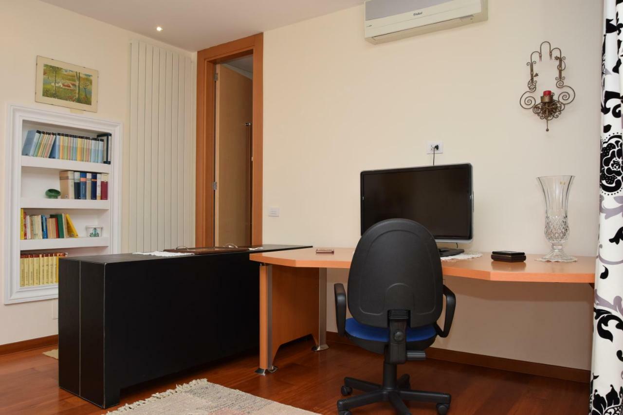 Vuemme 97 Appartement Bari Buitenkant foto
